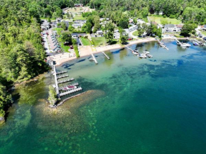 Lake George Diamond Cove Cottages, Cabins, & Hotel